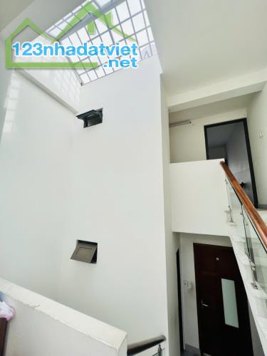 NHÀ GÒ VẤP- GIÁP TÂN BÌNH- HXH SÁT MẶT TIỀN- 80M2- 4 TẦNG- NHỈNH 7 TỶ.