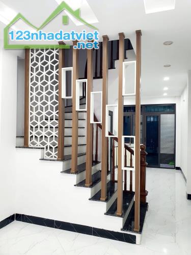 Nhà ngõ 52 Yên Lạc, HBT: dt35/39T1 m2, 5 tầng, mt 3.4m, 💵8.4 Tỷ - 2