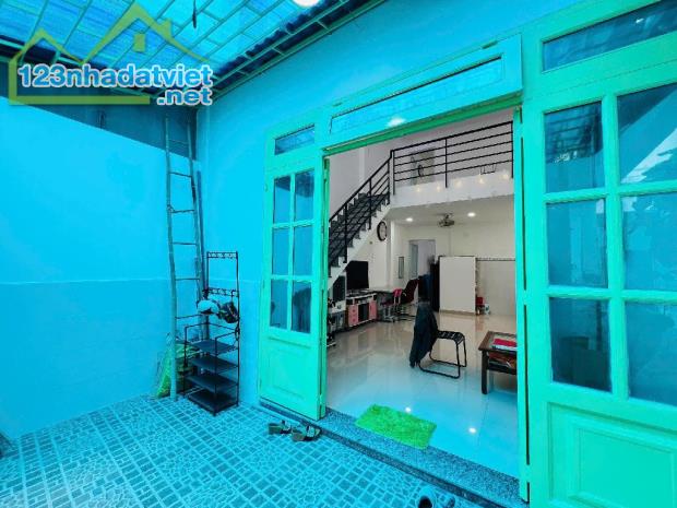 🏡 CHỈ VÁC VALI VÀO Ở - NHÀ ĐẸP HIỆP THÀNH QUẬN 12, 72M TẶNG FULL NỘI THẤT. CHỈ 4.5 TỶ. - 5