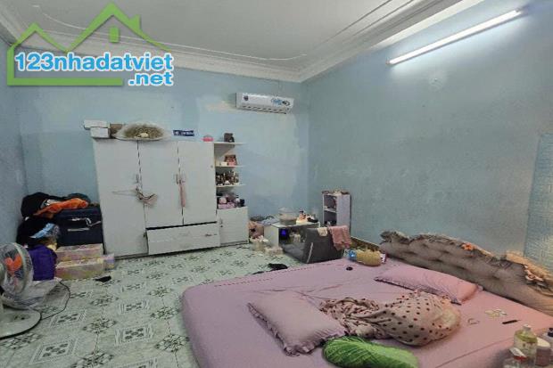 Bán nhà hẻm xe hơi thẳng, Gò Dầu, Tân Phú, 3.7m x 12m, 44 m², 3 tầng - Giá 8.1 tỷ TL
