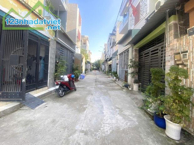 Nhà Đẹp ở ngay, khu P lô Đồng Bộ, Nguyển duy Trinh Q9, dtsd 208m2, giá chỉ 5.4 tỷ - 4