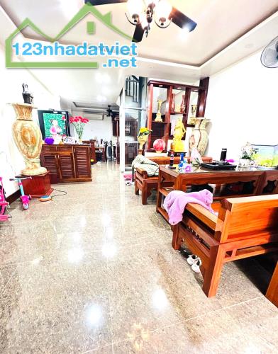 Bán Nhà Nguyễn Khang, Cầu Giấy, Oto, 6T Thang máy, 48m2, 12 tỷ 9