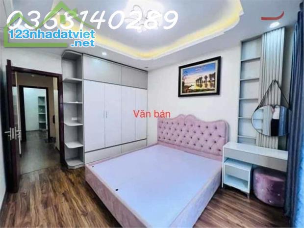 Siêu Hiếm!Nhà Gia Thượng 45m²-Phân Lô VIP - Ô Tô Đỗ Cửa - Giá Cực Tốt - 3