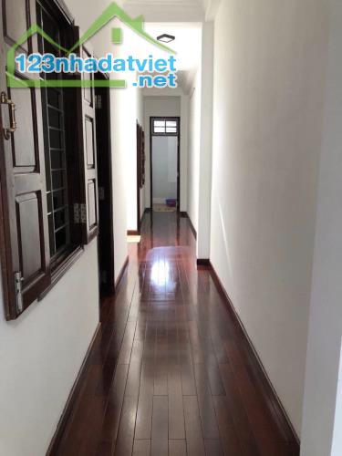 Bán nhà 3 tầng mặt tiền Cù Chính Lan. Thanh Khê. DT: 90m2 (Ngang 5m). Giá 6.7 tỷ TL - 3