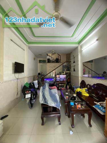 Bán nhà 2 lầu mặt tiền hẻm xe hơi 1 sẹc đường 18b, diện tích 4x16m giá chỉ 5.2 tỷ. - 1