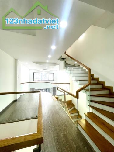 NHÀ ĐẸP HXH - SÁT MẶT TIỀN - 72M2 - 5 TẦNG -  Đ.SỐ 3 (NGUYỄN VĂN KHỐI), P.9, GÒ VẤP, TP.HC - 3