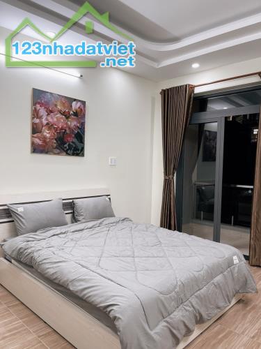 Nhà Dương Quảng Hàm, P.5, GV. DT: 4m x 28m trệt 3 lầu, giá 10,9ty TL - 2