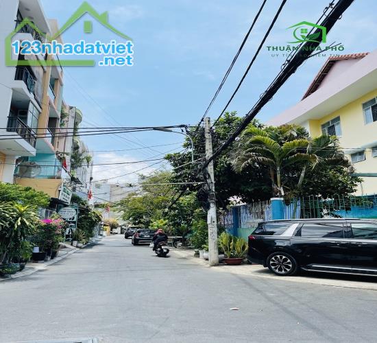 Khu Vip P25 Bình Thạnh, Ngã 4 Hàng Xanh, 5 Tầng BTCT, 6 PN, Sổ Hoa Hậu