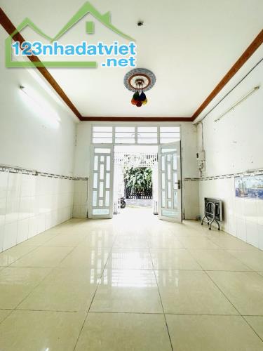 Bán nhà gần khu Tên Lửa, Bình Tân, 4.2x14m(59m2), 4 tầng,hẻm 6m, giá nhỉnh 4tỷ. 0901013009 - 1