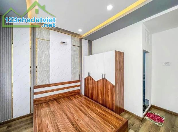 Kẹt tiền cần bán nhà Chiến Thắng P9 Phú Nhuận DT 60m2 Giá 3 tỷ Lh @932861530 Vân - 3