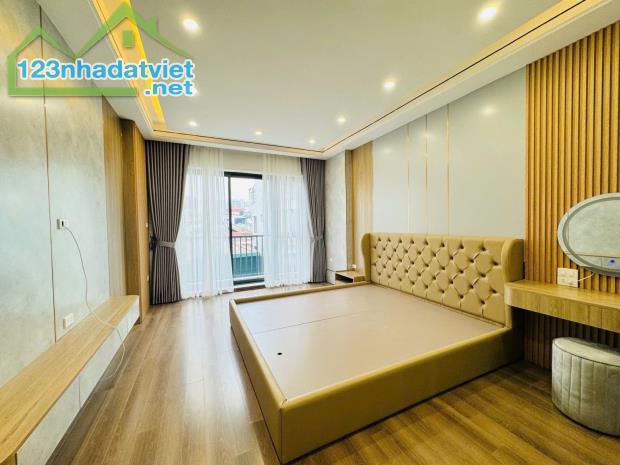 NHÀ PHÂN LÔ Ô TÔ VĂN QUÁN LÔ GÓC 45M2 4T 4PN GÍA CHỈ 8 TỶ LH 0379283456 - 2