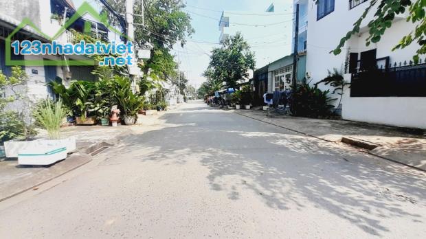 Bán nhà 5Tầng - 12Phòng, Mặt Tiền Đường - BV Lê Văn Thịnh, Q2. Giá 11.6 Tỷ - 4