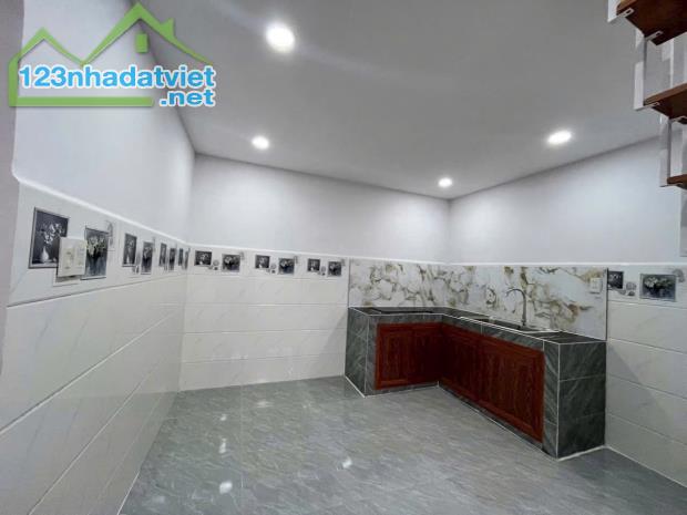 Bán Nhà 2 Mặt Tiền Số 16 Đường Hương Điền, Phước Hải, Nha Trang – Giá Chỉ 2 Tỷ 150 Triệu - 2