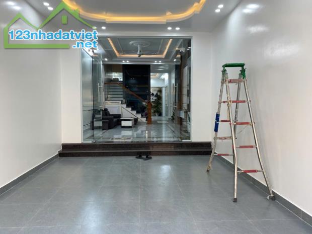 SANG XỊN MỊN ĐẲNG CẤP. Nhà 4 tầng độc lập mặt Ngõ Phủ Thượng Đoạn Ngõ Oto đánh võng - 1