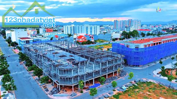 NHÀ PHỐ 4 TẦNG MẶT BIỂN SỔ ĐỎ SỞ HỮU LÂU DÀI NGAY BIỂN BÌNH SƠN OCEAN PARK - 3