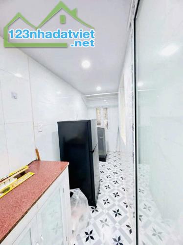 BÁN NHÀ TẬP THỂ GIẢNG VÕ, ĐỐNG ĐA, T2, 50 M2 (22m2 sổ), 2 NGỦ, 2 THOÁNG, 2.55TỶ. - 1