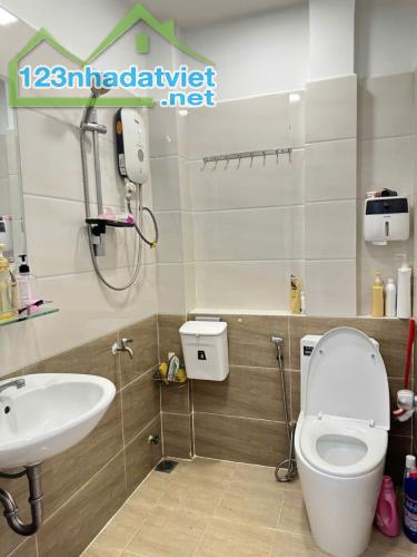 Bán Nhà 2 Tầng, DT40m2, Hẻm 3G, Lý Chính Thắng, Quận 3, Chỉ 4.95 Tỷ - 5