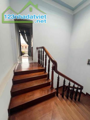 Cần bán nhà 3 tầng MT KD TÔN ĐẢN, Giá giảm sốc chỉ còn 5 tỷ. - 3