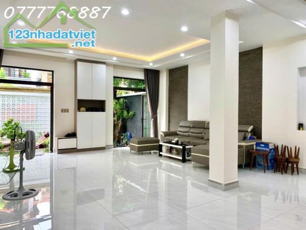 Cho thuê BT đẹp Hầm 3 tầng AP, Q2/ Beautiful Villa for rent An Phu, D2 - 1