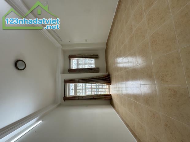 MẶT TIỀN KHU PHÂN LÔ CHỢ HẠNH THÔNG TÂY GÒ VẤP 4x14.5 4LẦU 1X TỶ - 1