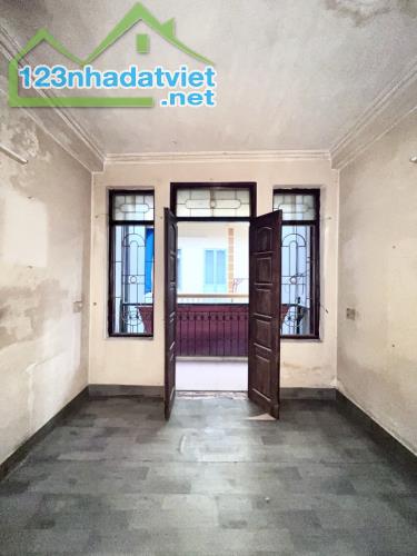 🏡 Siêu Hiếm! Nhà 3 Tầng - Vi Trí Đắc Địa Tại Vĩnh Hưng 45m2 - 5.8 TỶ 🏡 - 3