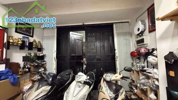 MTKD Gần Thoại Ngọc Hầu, Hẻm 8m, Đang Cho Thuê 15tr/th, Tân Phú, (4x11), 2 Tầng, 7.x tỷ