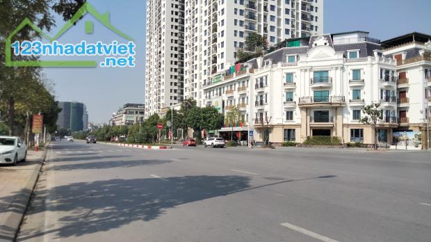 Mặt Phố Hồng Tiến, Lô Góc Kinh Doanh, 50m², Giá đầu Tư 15 tỷ - 1