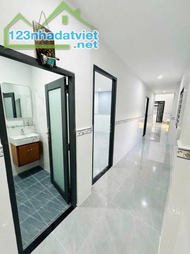 Nhà Cấp 4 ngay Xuân Thới Thượng Hóc Môn 100m2 giá 750 Triệu, Nắm Sổ - 3