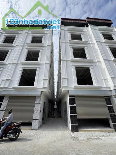 NHỈNH 3 TỶ CÓ NHÀ 5T*34M2.NGAY MẶT NGÕ THÔNG,Ô TÔ ĐỖ CỬA.GẦN KĐT ĐÔ NGHĨA, B.VIỆN NHI