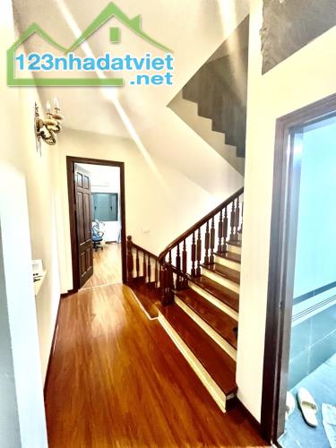 NHÀ ĐẸP THANH TRÌ 3 BƯỚC RA PHỐ LÔ GÓC 2 THOÁNG 40M2 4 TẦNG 5,7 TỶ - 1