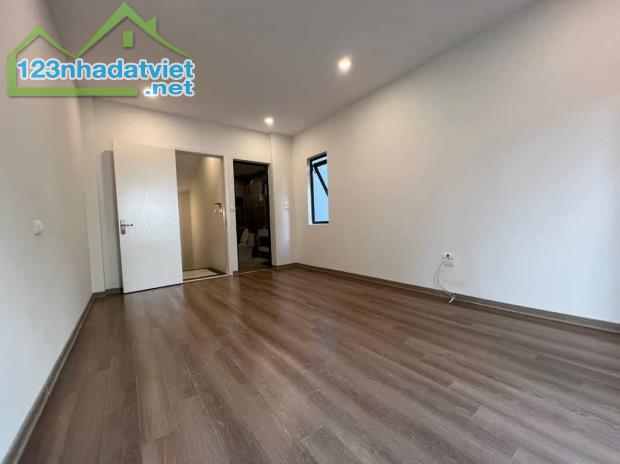NHÀ MỚI TINH, LÔ GÓC NGỌC THUỴ 32m2 x 5T ÔTÔ, 10M ÔTÔ TRÁNH. VIEW MIPEC 6,15TỶ - 2