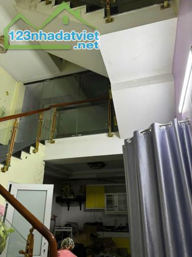 CHO THUÊ NHÀ PHỐ LÊ HOÀN - KINH DOANH Nhà 3 tầng đường Lê Hoàn để không cần cho thuê nhanh - 2