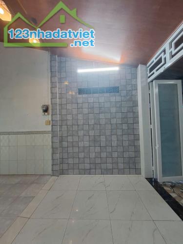 cho thuê nhà hẻm 216 đường 30/4 trệt lửng 50m2 1pn rộng giá 3.5tr ô tô tới nhà - 1