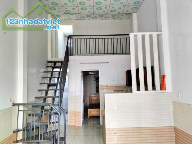 Bán nhà 2 tầng 53m2, hẻm xe hơi - Vành Đai 3, Linh Xuân, ngang 4m,Nhỉnh 3 Tỷ.Sổ Hồng Vuông - 1