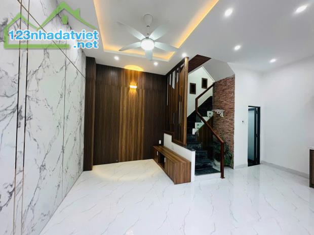 ♥ Nhà Kiệt 2.5m Hoàng Diệu đoạn K338, 31m2, 2 tầng sạch đẹp, ở ngay, nhỉnh 2 tỷ - 1