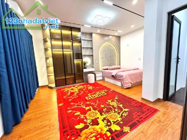 Nhà đẹp Cầu Giấy, 7 tầng, thang máy, full nội thất, 44m2, 9.x tỷ - 2