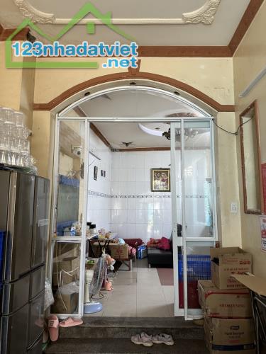 Bán nhà hẻm XH Nguyễn Văn Đậu, P.6, Bình Thạnh, DT đất 83m2, 3 tầng, 11.7 tỷ TL - 2