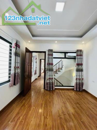 Bán Nhà Đại Từ-Hoàng Mai , DT50m2 ,Giá Nhỉnh 12 Tỷ ,Ngõ Thông ,Kinh doanh - 4