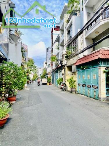 (RẺ) BÁN NHÀ gần 70m2, MẶT TIỀN KINH DOANH, Đường 10m, Quận 8-NGUYỄN THỊ TẦN-Ô Tô Vào Nhà