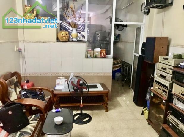 (RẺ) BÁN NHÀ gần 70m2, MẶT TIỀN KINH DOANH, Đường 10m, Quận 8-NGUYỄN THỊ TẦN-Ô Tô Vào Nhà - 1