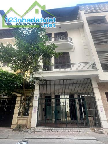 (OTO TRÁNH) Bán nhà phân lô Trung Yên 11 DT 122mx4T MT 6m sổ vuông 50m ra phố KD VP 40 tỷ - 4