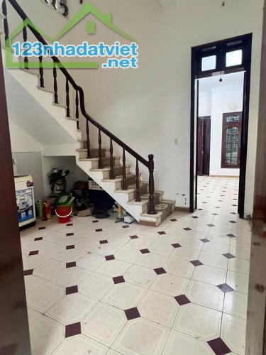 (OTO TRÁNH) Bán nhà phân lô Trung Yên 11 DT 122mx4T MT 6m sổ vuông 50m ra phố KD VP 40 tỷ - 3