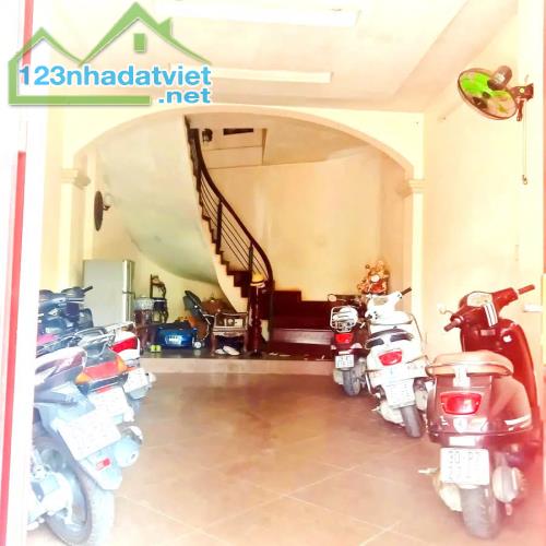 BÁN NHÀ MẶT PHỐ NGHI TÀM, TÂY HỒ. 65M2 4 TẦNG MT 5M GIÁ 28,8 TỶ- KINH DOANH ĐỈNH - HIẾM - - 2