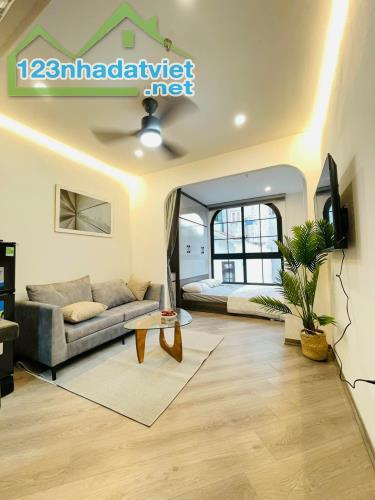 CHDV Cầu Giấy, 50m2, 6 tầng, 10 phòng, Thang Máy,đủ GPXD, PCCC, ngõ kinh doanh. Dt 50tr/ t - 1
