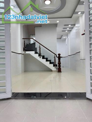 Nhà hẻm Bình Thành, Bình Hưng Hòa B dt 44m2 2 lầu 4pn 3wc giá 4,35 tỷ - 2