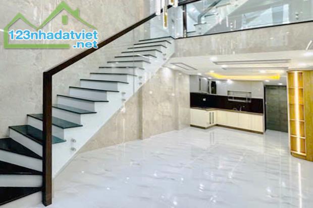 Bán nhà Quang Trung Phường 8 Gò Vấp, 5 Tầng 3.5m x 11m, 4 phòng ngủ - Giá 6.3 tỷ TL - 4
