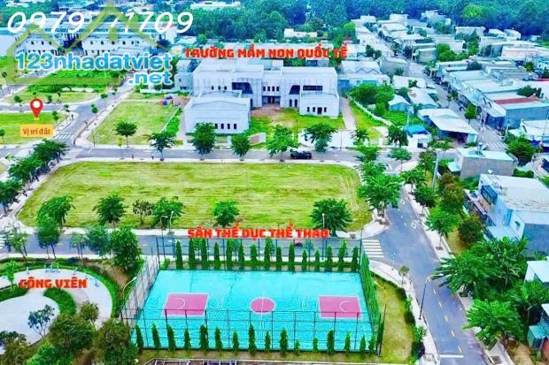 NHÀ PHỐ RICHLAND, TRUNG TÂM TP.MỚI BÌNH DƯƠNG, GIÁ CHỈ 2TY6/CĂN 80M2 - 4