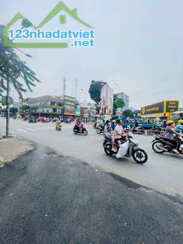 NHỈNH 5 TỶ - Nguyễn Văn lượng Lottemart - 70M2( 5,2 x15) Nở hậu - 5.6 Tỷ