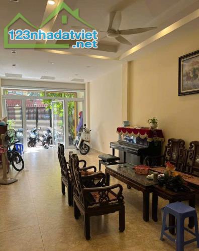 Hiếm, Hồ Tùng Mậu 52m2- 4T, Lô góc 3 thoáng, đường thông ô tô 7 chỗ, KD đỉnh - 2