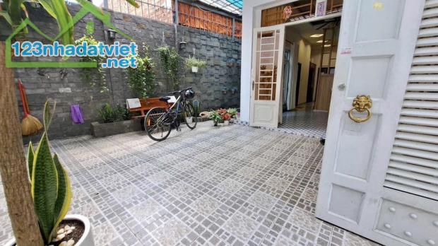 NHÀ ĐẸP B.ÁN - NGUYỄN THÁI SƠN P4 GV - NGAY KHU TRUNG TÂM QUẬN -  DT 75M² - 2 TẦNG - 5